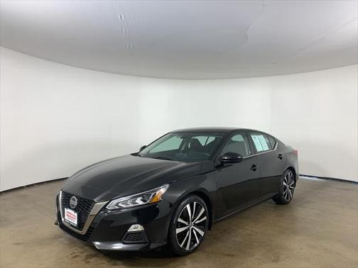 2020 Nissan Altima SR FWD