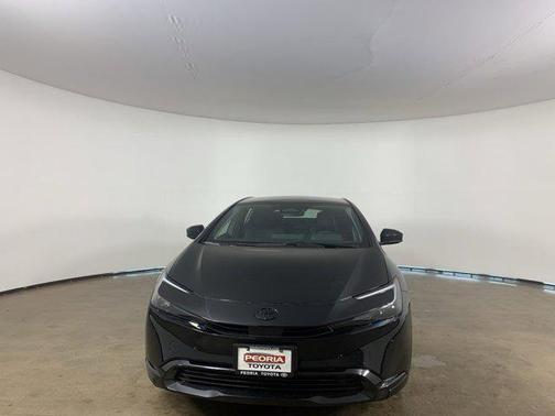 2025 Toyota Prius L