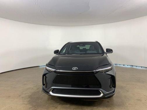 2025 Toyota bZ4X Limited
