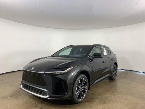 2025 Toyota bZ4X Limited