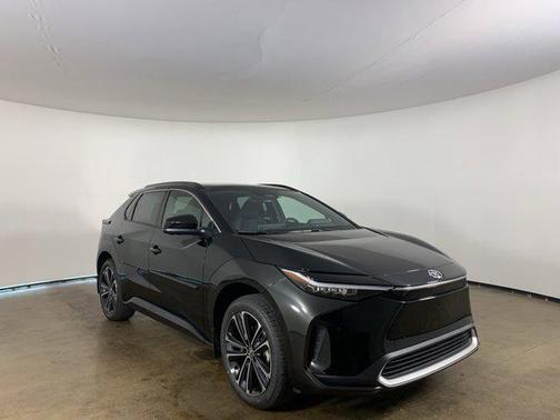 2025 Toyota bZ4X Limited