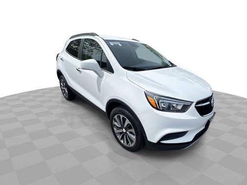 Summit White 2022 Buick Encore AWD 4dr Preferred