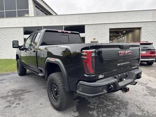 2024 GMC Sierra 2500 AT4