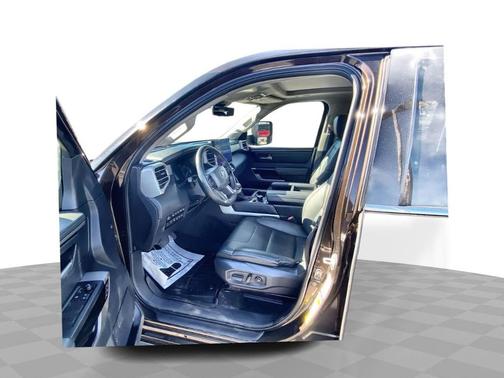 2023 Toyota Tundra Limited CrewMax 6.5' Bed (Natl)