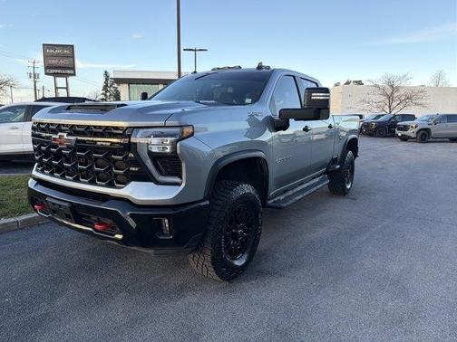 2024 Chevrolet Silverado 2500 4WD Crew Cab Standard Bed ZR2