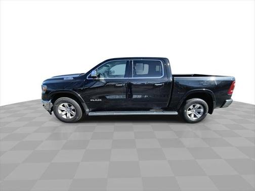 2022 RAM 1500 Laramie 4x4 Crew Cab 5'7" Box