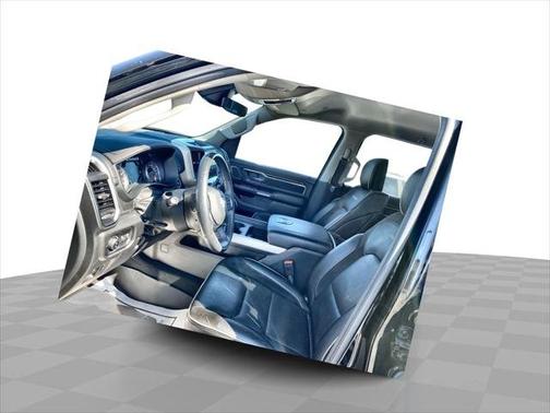 2022 RAM 1500 Laramie 4x4 Crew Cab 5'7" Box