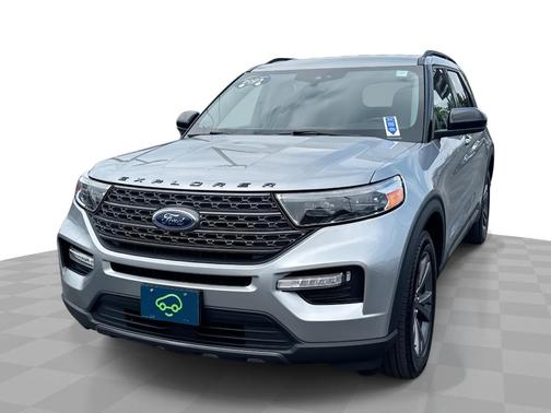 Iconic Silver Metallic 2023 Ford Explorer XLT 4WD