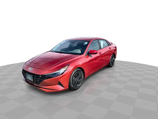 Scarlet Red Pearl 2022 Hyundai ELANTRA SEL IVT
