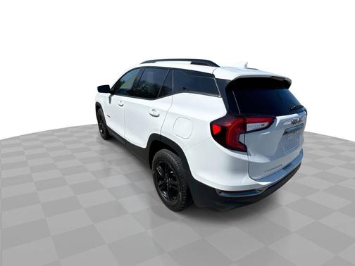 Summit White 2024 GMC Terrain AWD 4dr AT4