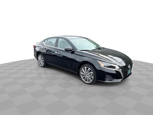 2025 Nissan Altima SL AWD
