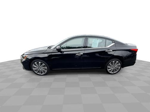 2025 Nissan Altima SL AWD