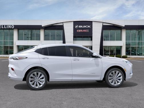 White Frost Tricoat 2026 Buick Envista FWD 4dr Avenir