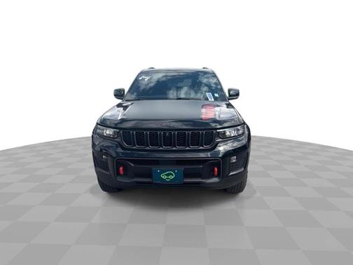 2022 Jeep Grand Cherokee Trailhawk