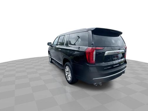 Onyx Black 2022 GMC Yukon XL 4WD 4dr Denali