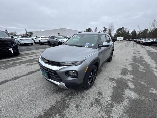 Sterling Gray Metallic 2023 Chevrolet Trailblazer AWD 4dr LT