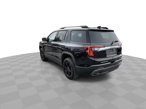 2023 GMC Acadia AWD AT4