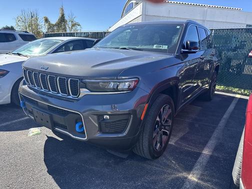 2022 Jeep Grand Cherokee 4xe Overland