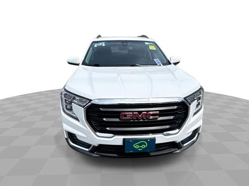 Summit White 2023 GMC Terrain FWD 4dr SLE