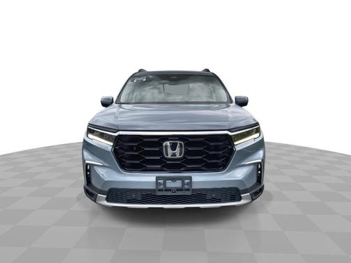 Sonic Gray Pearl 2023 Honda Pilot Touring AWD
