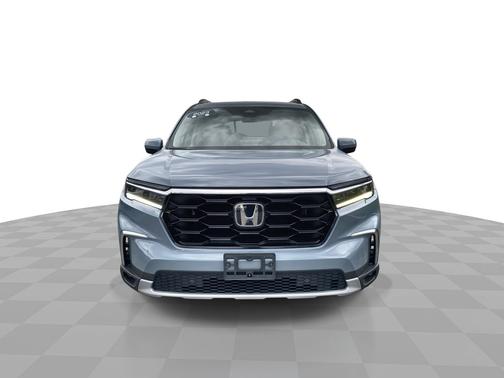 Sonic Gray Pearl 2023 Honda Pilot Touring AWD