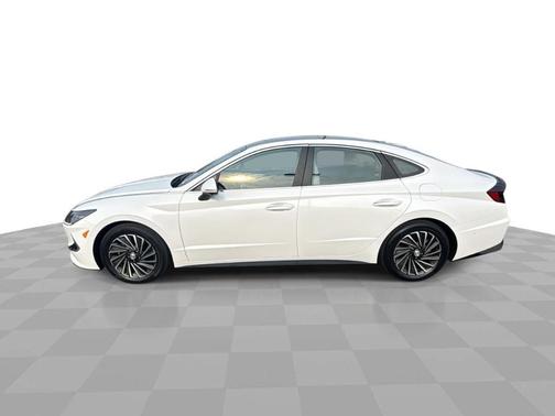 2022 Hyundai SONATA Hybrid Limited