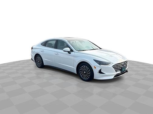 2022 Hyundai SONATA Hybrid Limited