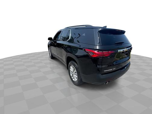 Mosaic Black Metallic 2023 Chevrolet Traverse AWD 4dr LT Cloth w/1LT