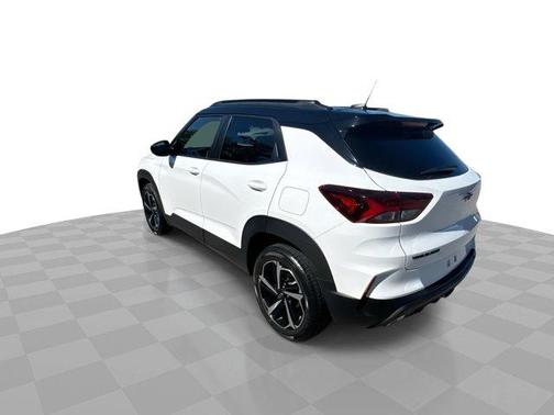 Summit White 2023 Chevrolet Trailblazer FWD 4dr RS