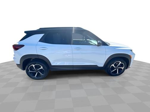 Summit White 2023 Chevrolet Trailblazer FWD 4dr RS