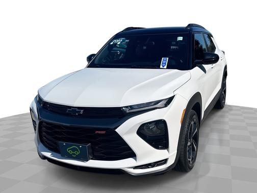 Summit White 2023 Chevrolet Trailblazer FWD 4dr RS