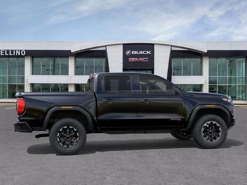 2026 GMC Canyon 4WD Crew Cab AT4