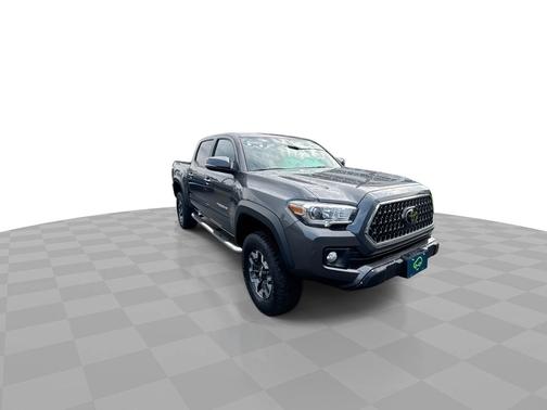 Magnetic Gray Metallic 2018 Toyota Tacoma TRD Off Road Double Cab 5' Bed V6 4x4 MT (Natl)