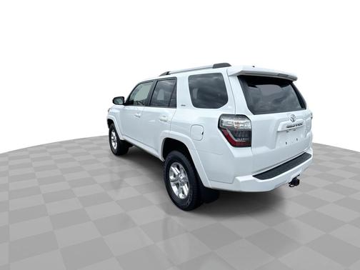 Super White 2021 Toyota 4Runner SR5 4WD (Natl)