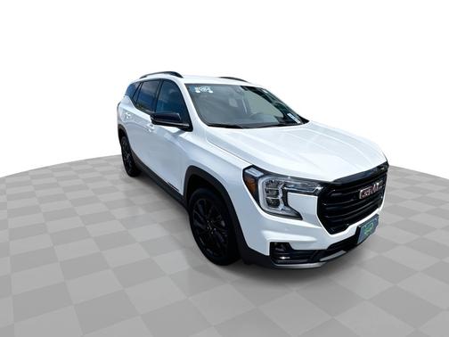 Summit White 2024 GMC Terrain AWD 4dr SLT