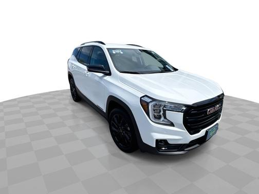 Summit White 2024 GMC Terrain AWD 4dr SLT