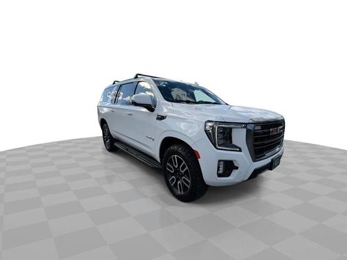 2022 GMC Yukon XL AT4