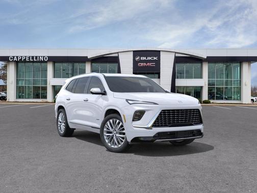 Iridescent White Tricoat 2026 Buick Enclave 4dr Avenir