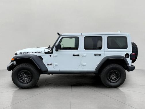 2022 Jeep Wrangler Unlimited High Tide 4x4