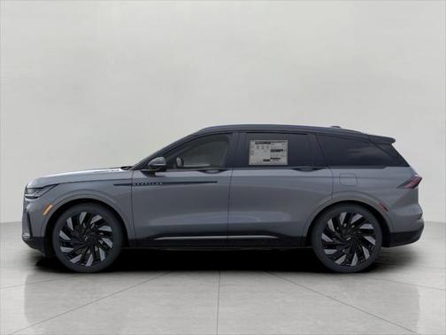 2025 Lincoln Nautilus Reserve
