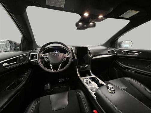 2022 Ford Edge ST