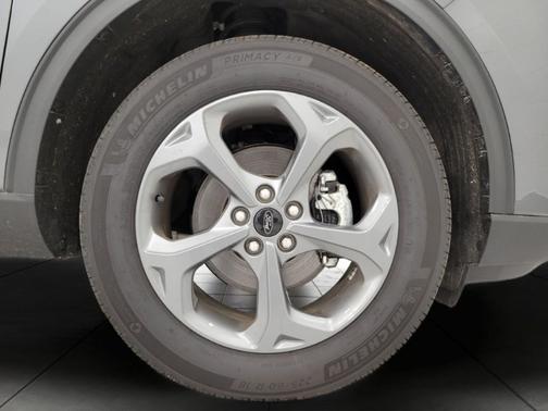 CARBONIZED GRAY METALLIC 2025 Ford Escape ST-Line