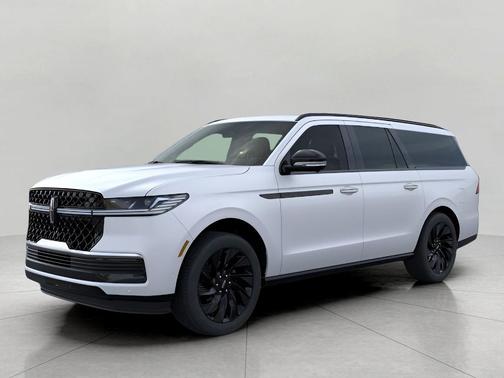 CRYSTAL WHITE METALLIC CC 2026 Lincoln Navigator Reserve