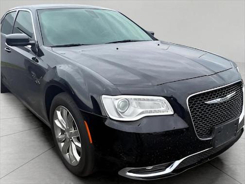 2020 Chrysler 300 Touring