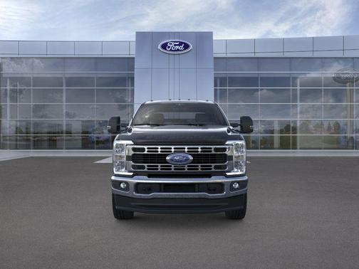 2025 Ford F-350 XLT
