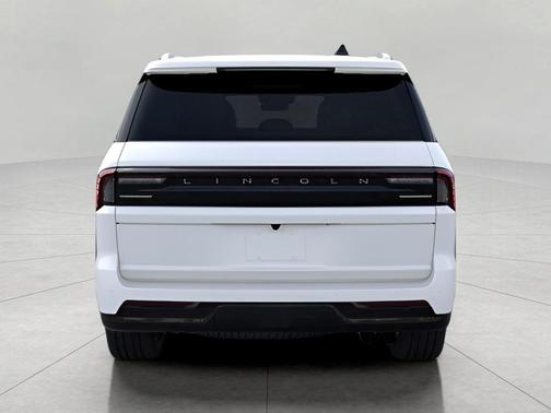 PRISTINE WHITE METALLIC 3C 2026 Lincoln Navigator Reserve