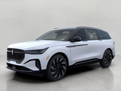 2025 Lincoln Nautilus Reserve