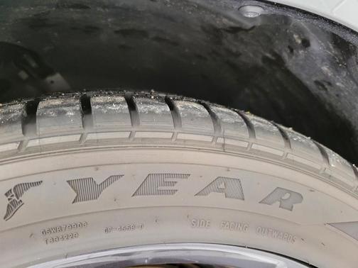 Pitch Black Clearcoat 2023 Dodge Challenger R/T