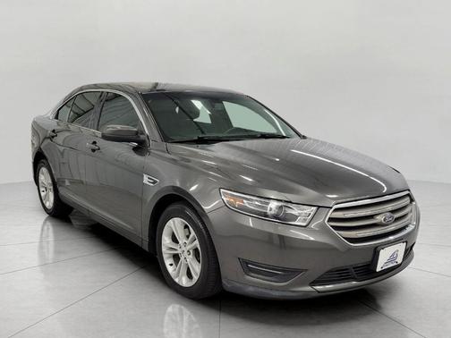 MAGNETIC 2018 Ford Taurus SEL