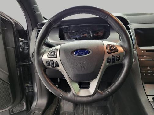 MAGNETIC 2018 Ford Taurus SEL